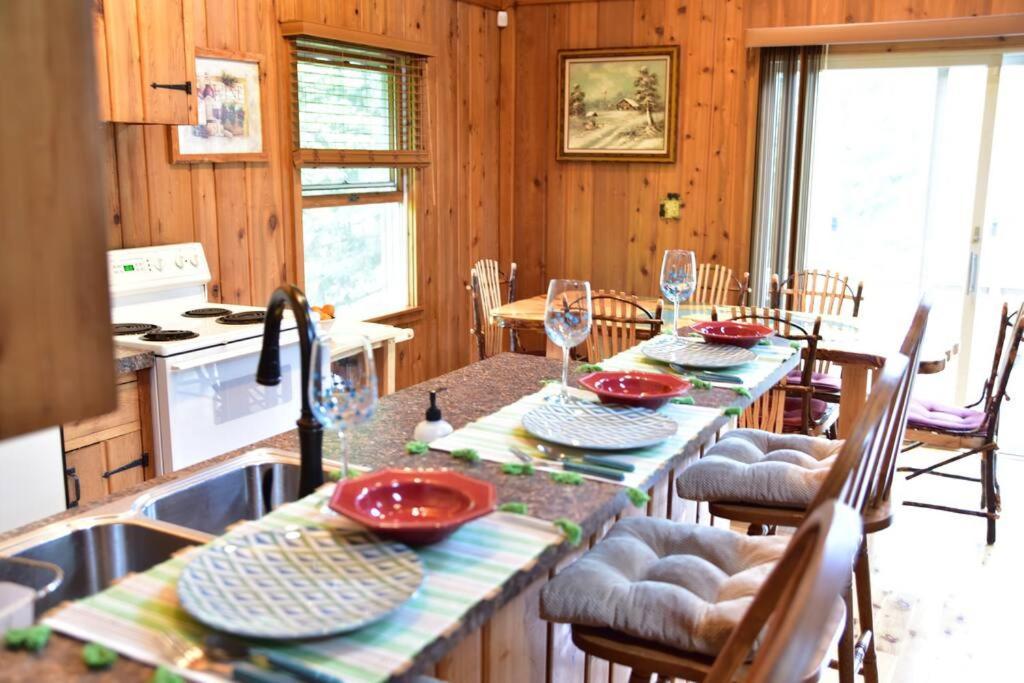 Quiet And Comfy 3Bed/2Bath - Chalet With Hot Tub. Cedar 外观 照片