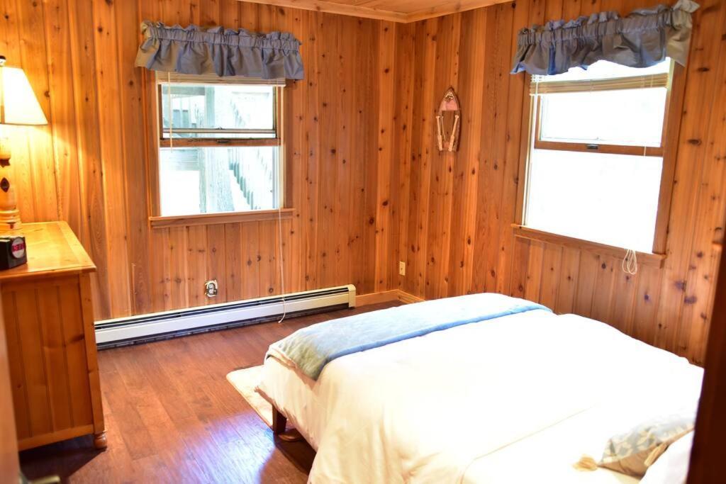 Quiet And Comfy 3Bed/2Bath - Chalet With Hot Tub. Cedar 外观 照片