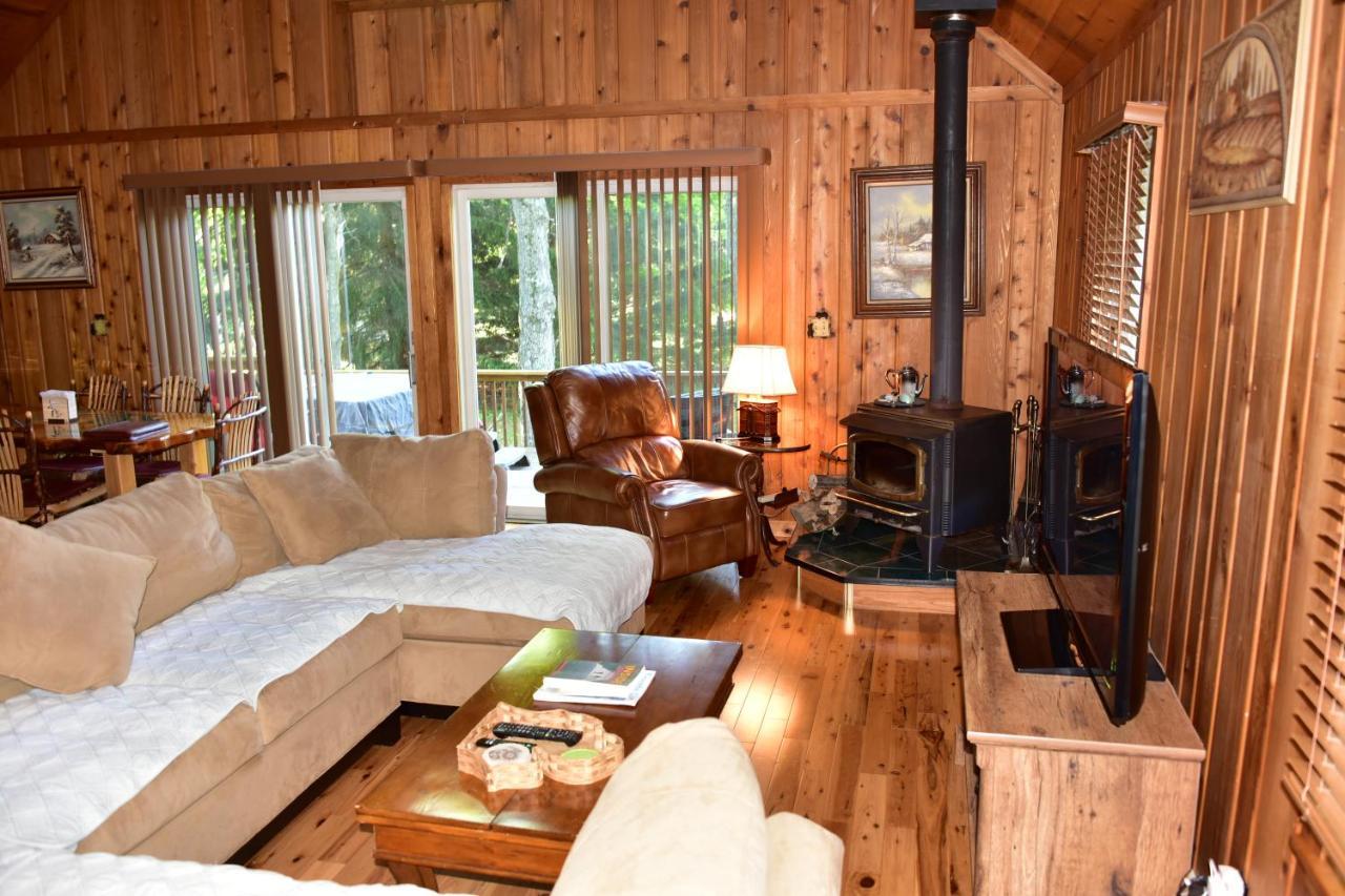 Quiet And Comfy 3Bed/2Bath - Chalet With Hot Tub. Cedar 外观 照片