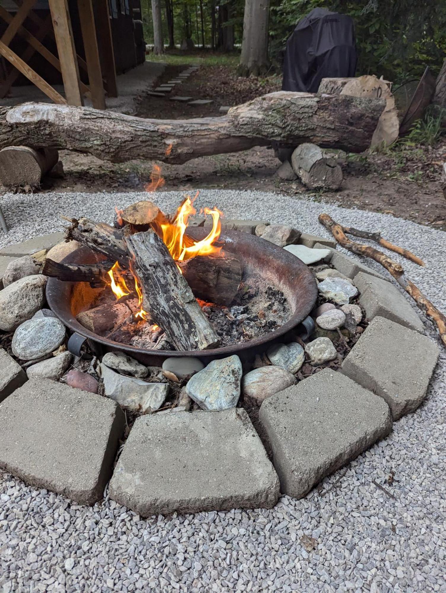 Quiet And Comfy 3Bed/2Bath - Chalet With Hot Tub. Cedar 外观 照片